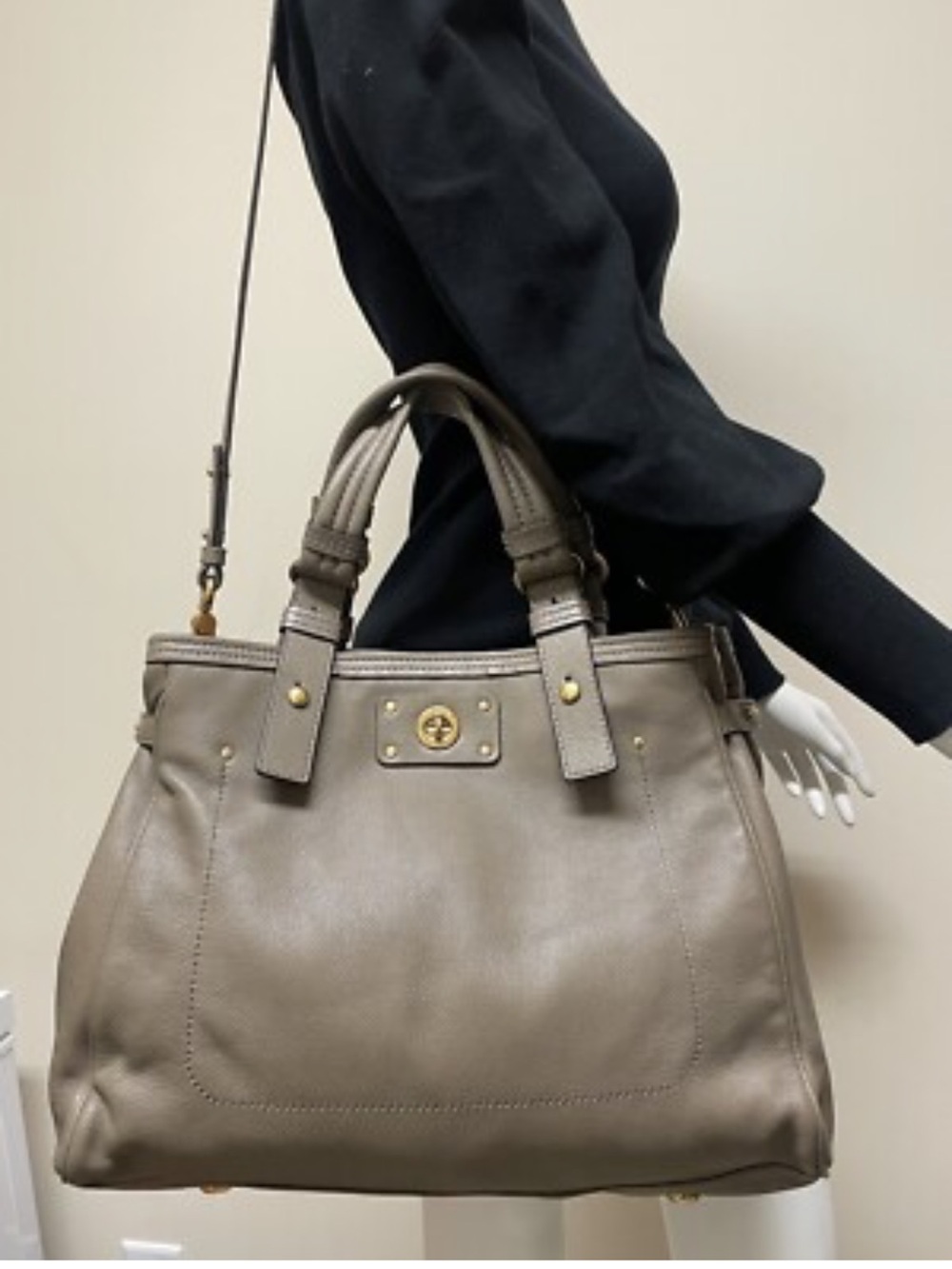 Marc by Marc Jacobs Taupe Leather Totally Turnlock bag